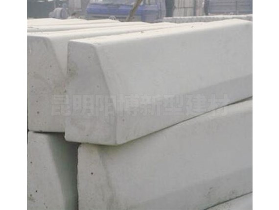 云南混凝土路沿石如何做好防水處理？ 